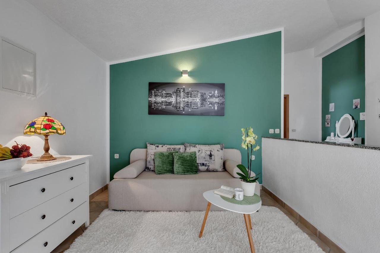 Apartmani Luna Baska Voda Ngoại thất bức ảnh
