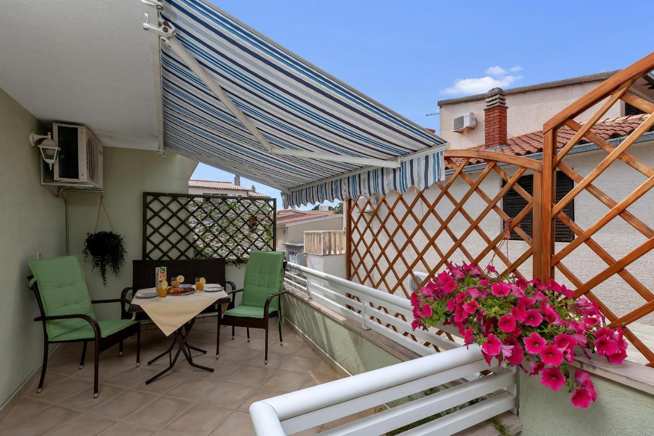 Apartmani Luna Baska Voda Ngoại thất bức ảnh