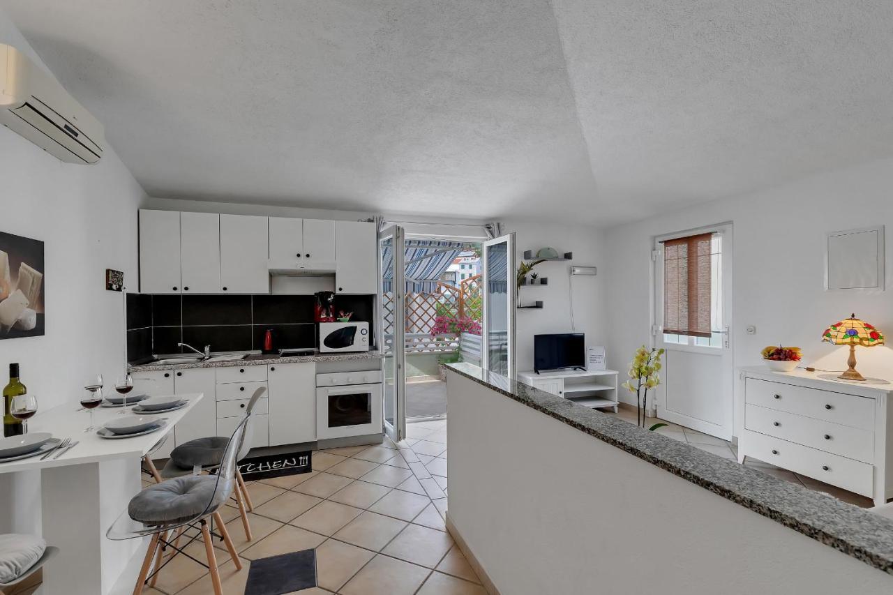 Apartmani Luna Baska Voda Ngoại thất bức ảnh
